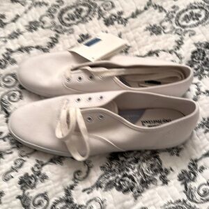 Vintage Women’s White Canvas Keds